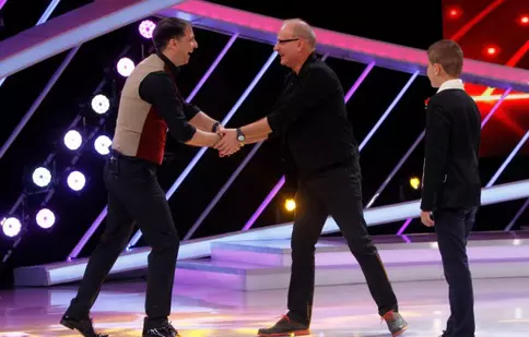 Toni Grecu îndeplineşte visurile copiilor în platoul „Next Star”