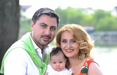 Primele fotografii cu fetiţa soţilor Alina Sorescu - Alexandru Ciucu