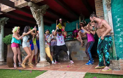 Alina Pușcaș, Mandinga, Connect-R, Anda Adam, în clipul lui Pepe