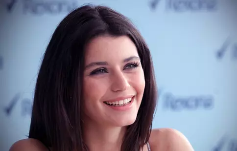 Beren Saat, protagonista din “Fatmagul”, i-a furat rolul lui Meryem Uzerli și va juca în „Kosem”