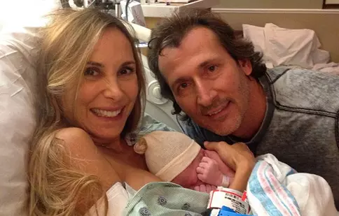 Actriţa de telenovele Natalia Streignard a născut o fetiţă