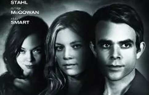 Să dormi cu ochii deschişi