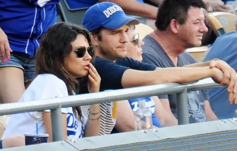 Mila Kunis și Ashton Kutcher au ales numele copilului