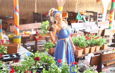 Bianca Drăgușanu și Bogdan Vlădău, în echipa lui Nea Mărin, la „Poftiți pe la noi!” 