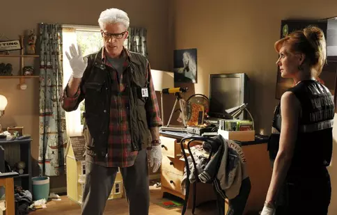 TVR 2 difuzează serialul "CSI: Crime şi investigaţii", sezonul 12