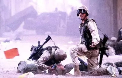 Elicopter la pământ