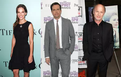 Hilary Swank, Ed Helms şi Ed Harris vor fi colegi la TV
