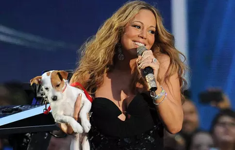 Mariah Carey a cheltuit 115.000 de lire pe vacanţa câinilor