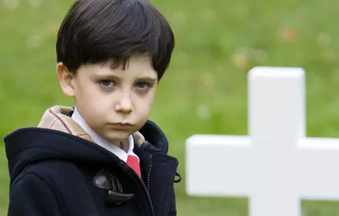 Serialul „Damien”, inspirat de „The Omen”, a fost aprobat