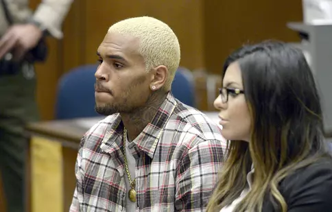 Chris Brown s-a maturizat la închisoare