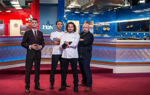 Un somelier, prezentatorul show-ului “Hell’s Kitchen – Iadul Bucătarilor”