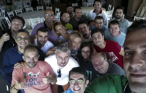 Cusurgiii lui Mihai Găinușă s-au reunit în formulă completă în Capitală | VIDEO