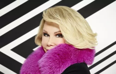 E! aduce un omagiu actriței Joan Rivers, printr-un maraton „Fashion Police”