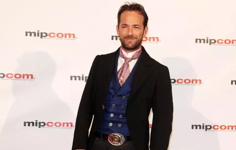 Luke Perry va juca în viitorul serial „CSI: Cyber”