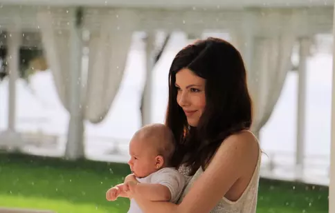 Anca Lungu, de la Observator de weekend (Antena 1), și-a dus fetița la înot | FOTO