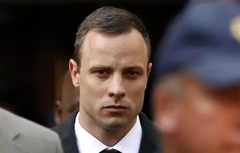Campionul paralimpic Oscar Pistorius a plâns în prima noapte la închisoare