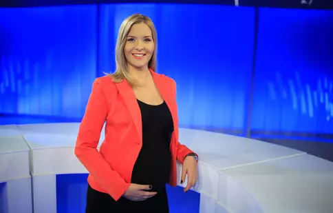 FOTO: Vedeta Digi24 Ioana Ţigănilă așteaptă un copil