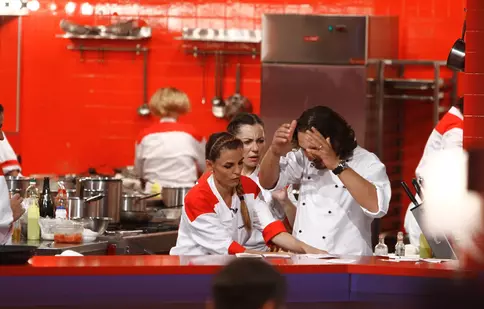 Ieri seară, o concurentă a fost eliminată cu zarvă din  ”Hell’s Kitchen”