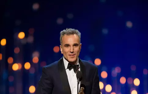 Daniel Day-Lewis a fost făcut cavaler de Prinţul William