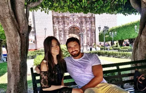 Julian Gil s-a despărţit de iubita sa mai tânără, Viviana Serna