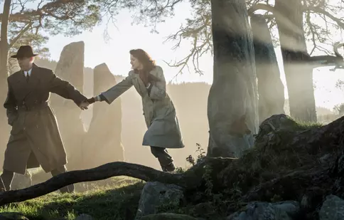 Serialul „Străina”, după bestsellerul omonim, revine la AXN White