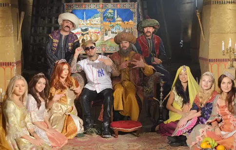 Alex Velea vine la „Cronica Cârcotașilor” pentru a se întâlni cu Suleyman 