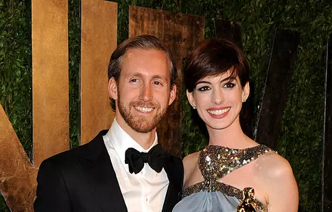 Anne Hathaway: „Căsătoria mi-a schimbat viața”