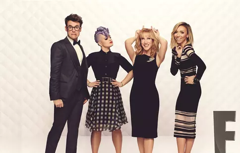 E! va difuza astăzi emisiunea „Fashion Police: Gala Globurilor de Aur 2015”