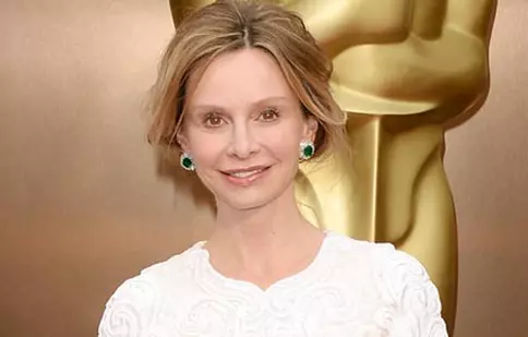 Calista Flockhart se alătură distribuției serialului „Supergirl”