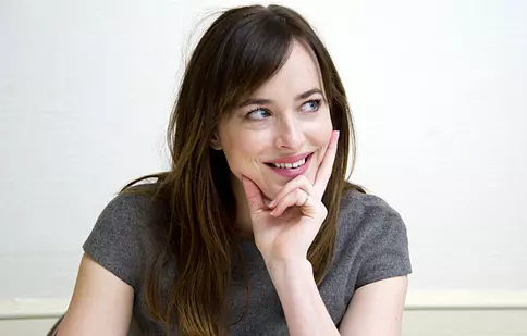 Dakota Johnson: „Am furat niște lenjerie de la filmările pentru «50 Shades»”