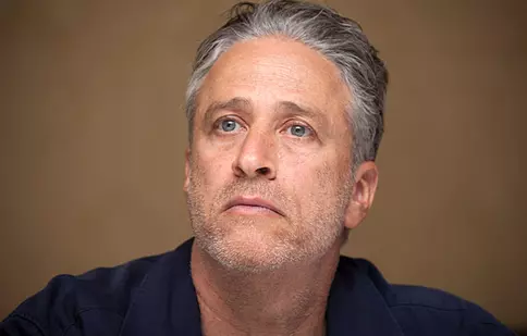 Jon Stewart se retrage de la cârma emisiunii "The Daily Show", după 16 ani