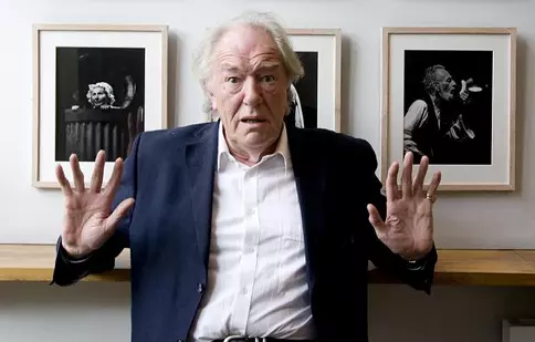 Michael Gambon suferă de pierderi de memorie