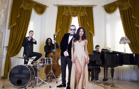 Ruby şi What’s Up au lansat piesa „Nu pune la suflet”