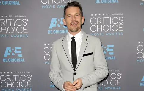 Ethan Hawke, în remake-ul de la „Cei şapte magnifici”