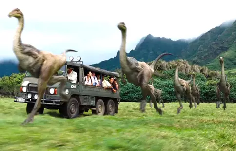 „Jurassic World”: Plouă cu dinozauri!