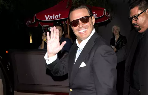 Luis Miguel s-a refugiat în alcool din cauza depresiei