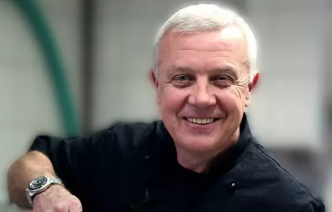 Show-ul culinar „Vine CHEFul”, la debut | Cine e Gordon Ramsay de România