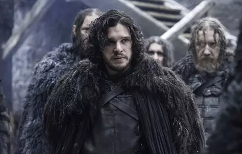 Kit Harington se joacă cu mințile noatre. Ce declarații a făcut interpretul lui Jon Snow la „Jimmy Kimmel Live”