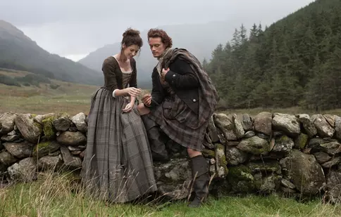 „Outlander”/„Străina” continuă cu episoade noi la AXN White din 27 mai