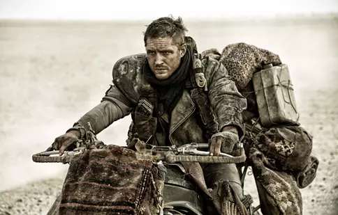 Tom Hardy a semnat pentru patru filme „Mad Max”