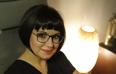 „Vina”, romanul de debut al Cameliei Cavadia, se lansează în mai