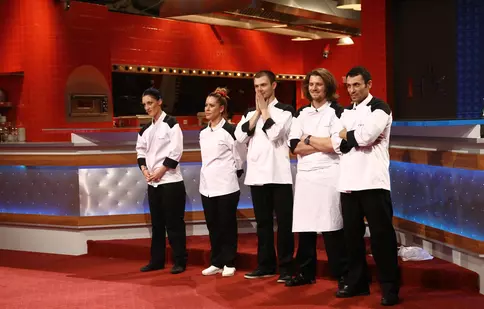 Pentru ce vedete gătesc concurenții ”Hell’s Kitchen – Iadul bucătarilor”