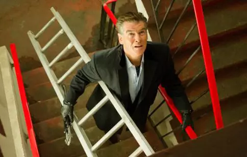 Adio, dar mai stau puţin