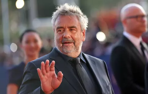 Luc Besson regizează o peliculă SF