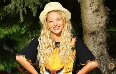 Ce spun vedetele despre cât de grea e munca la „Poftiți pe la noi!”