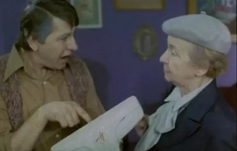 Alo, aterizează străbunica!