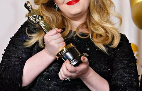 Adele îşi lansează al treilea album în noiembrie