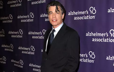 Peter Gallagher va interpreta un avocat în „Soția perfectă”