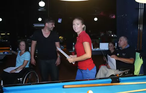 Sonia Simionov a fost instructor pentru jucătorii de biliard în scaun rulant