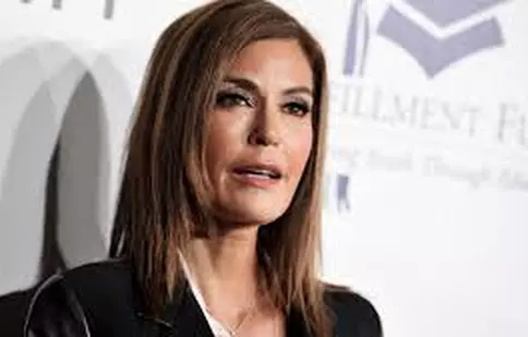 Teri Hatcher va juca în sitcomul lui Matthew Perry